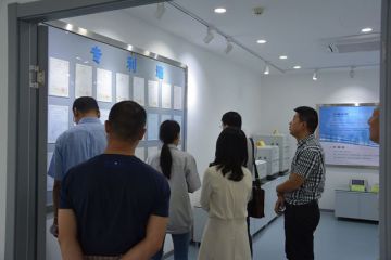杭州市發(fā)改局副處長蒞臨我司參觀指導
