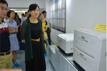杭州市江干區(qū)政協(xié)主席黃愛芳一行來訪我司
